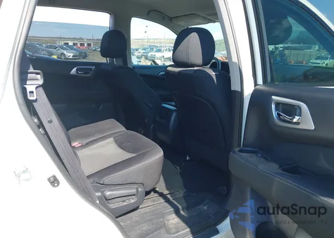 2017 Nissan Pathfinder Sv z USA, uszkodzony, nr VIN 5N1DR2MN0HC648159